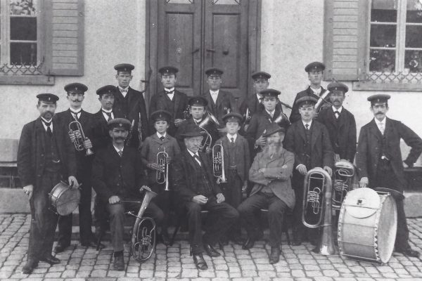 1906